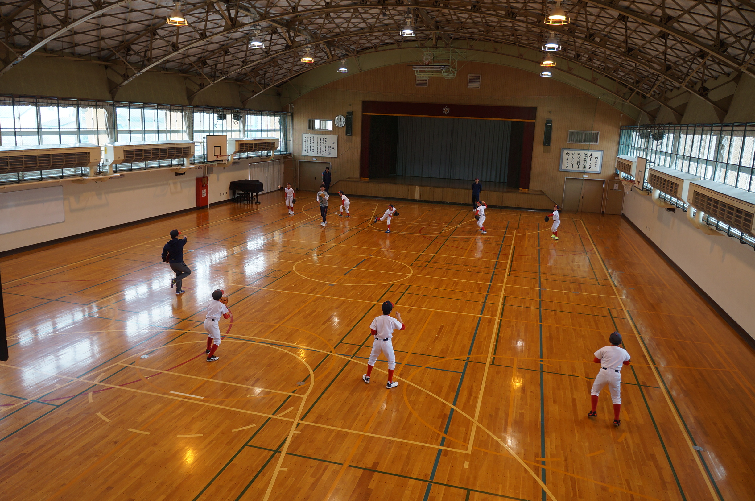 スターキングス チームページ 閲覧 15 03 28 発寒南小学校にて練習