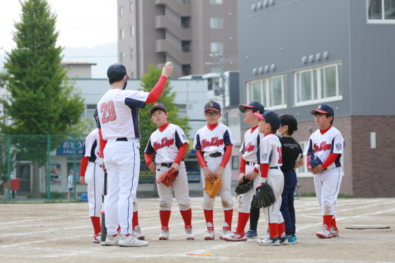 未来のヒーローたち